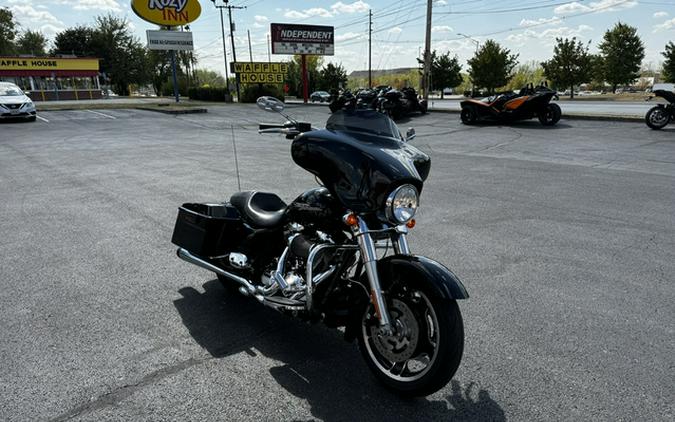 2013 Harley-Davidson Street Glide Base