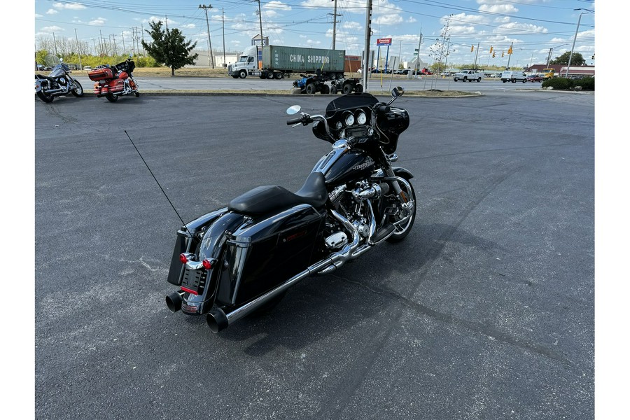 2013 Harley-Davidson® Street Glide Base