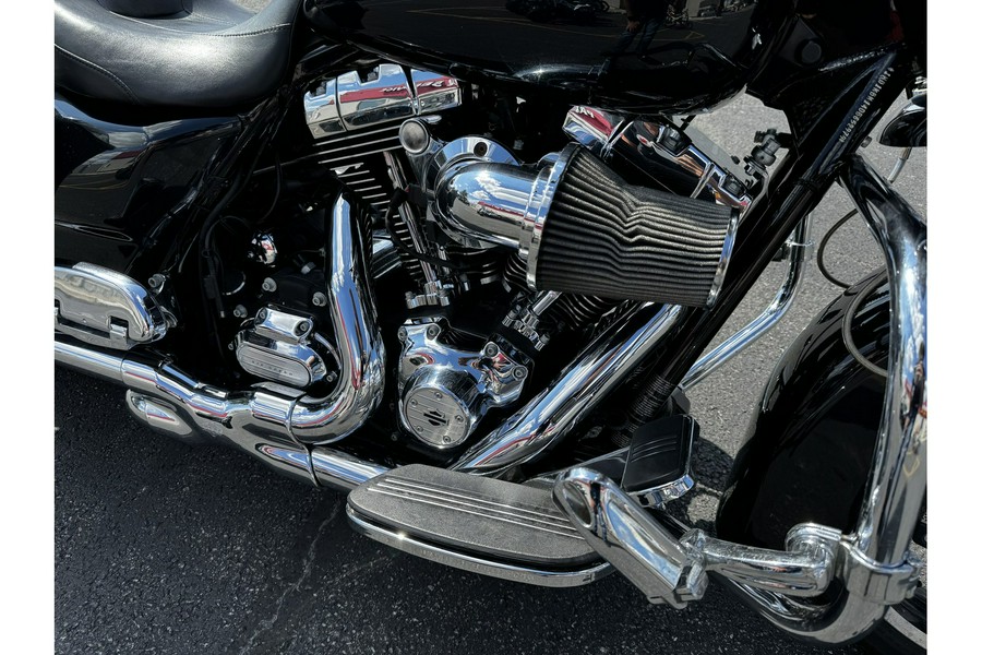 2013 Harley-Davidson® Street Glide Base