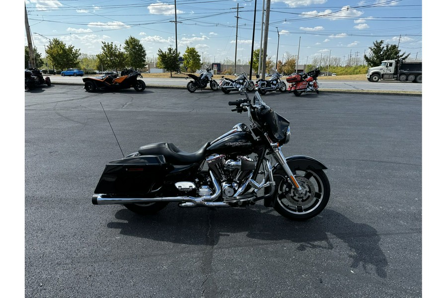 2013 Harley-Davidson® Street Glide Base