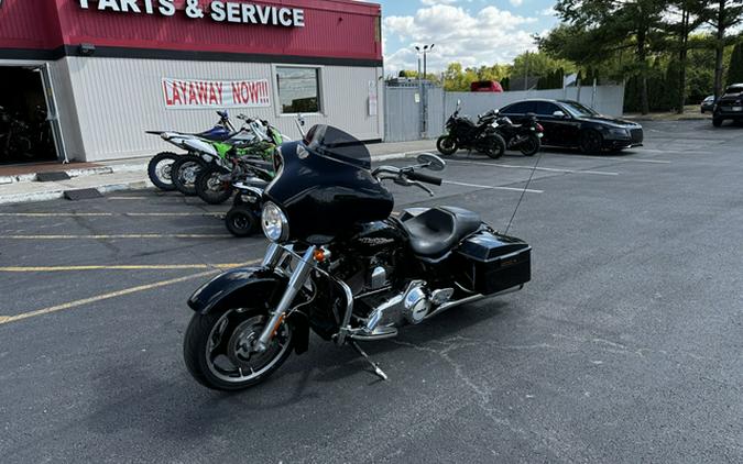 2013 Harley-Davidson Street Glide Base