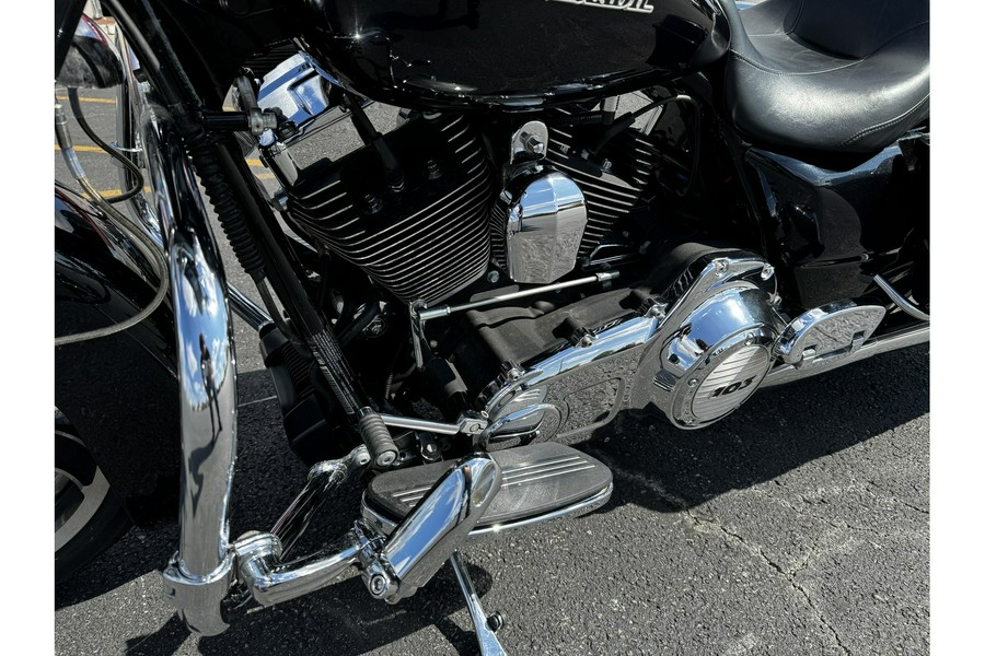 2013 Harley-Davidson® Street Glide Base