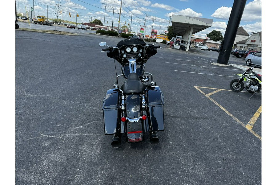 2013 Harley-Davidson® Street Glide Base