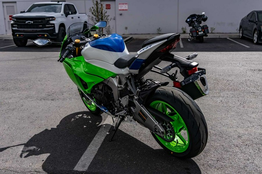 2024 Kawasaki Ninja® ZX™-6R 40th Anniversary Edition ABS