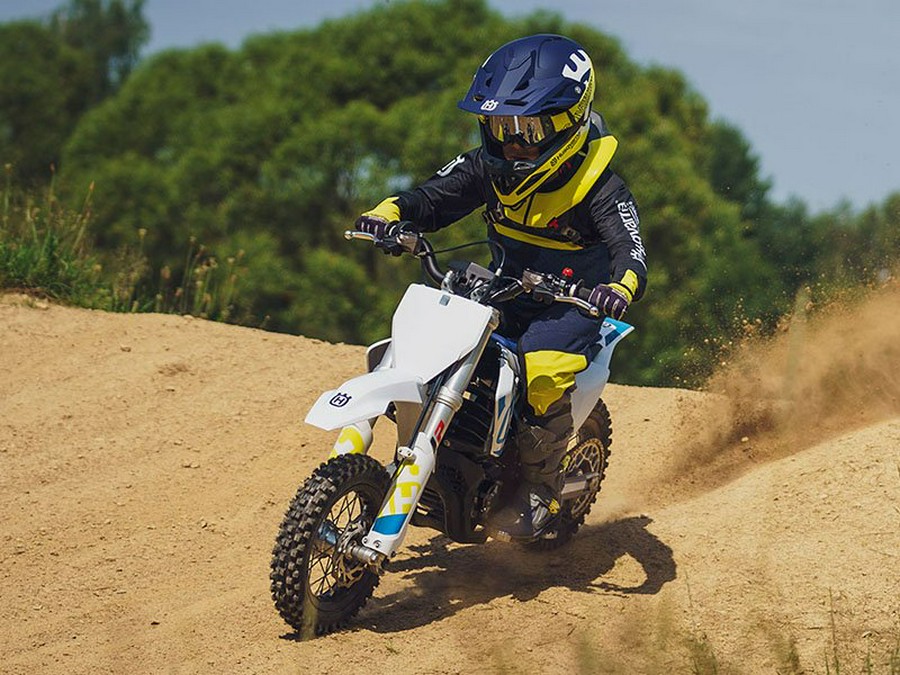 2024 Husqvarna EE 3