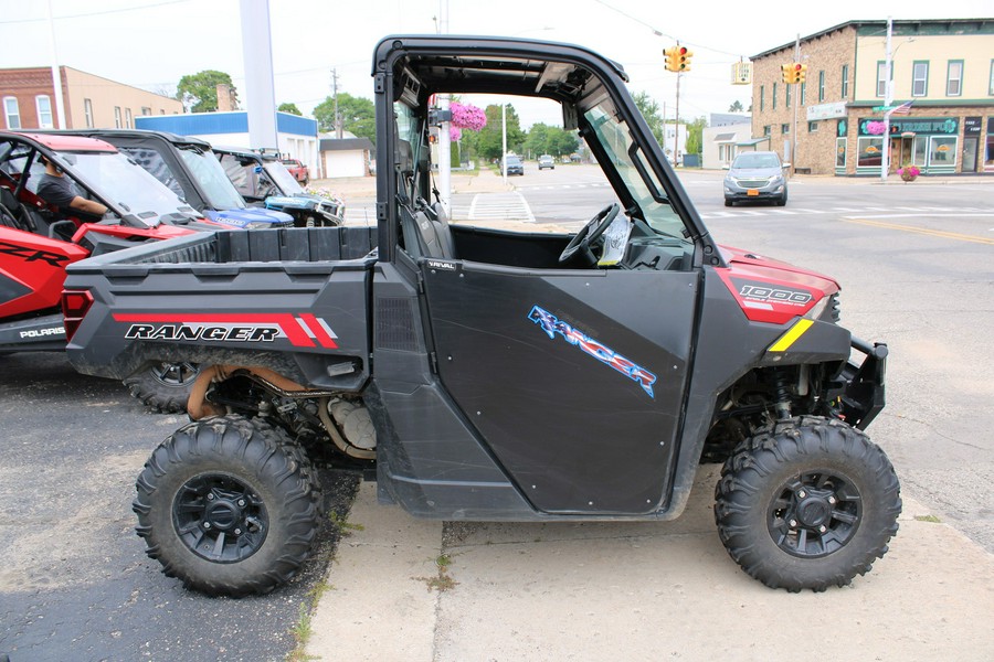 2021 Polaris Industries RANGER 1000 PREMIUM - MATTE SUNSET RED EPS