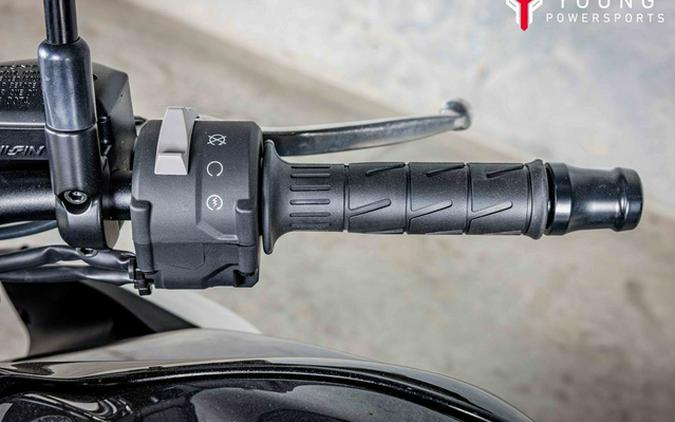 2025 Kawasaki Z900 ABS Metallic Spark Black/Metallic Carbon Gray