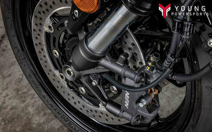 2025 Kawasaki Z900 ABS Metallic Spark Black/Metallic Carbon Gray