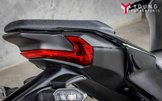2025 Kawasaki Z900 ABS Metallic Spark Black/Metallic Carbon Gray