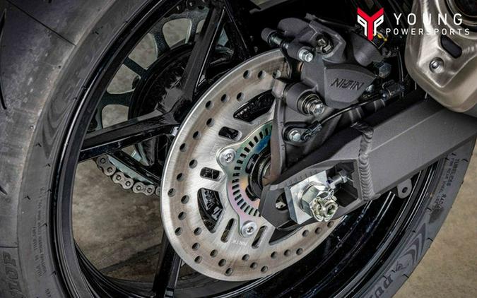 2025 Kawasaki Z900 ABS Metallic Spark Black/Metallic Carbon Gray