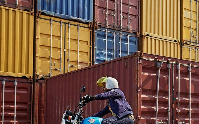 2023 Royal Enfield Twins INT650