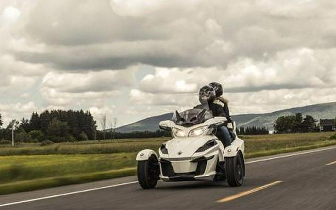 2018 Can-Am™ Spyder RT Base