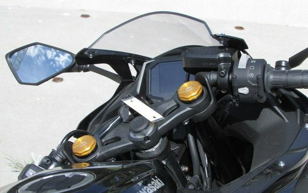 2025 Kawasaki NINJA ZX-4R ABS