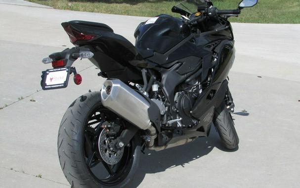 2025 Kawasaki NINJA ZX-4R ABS