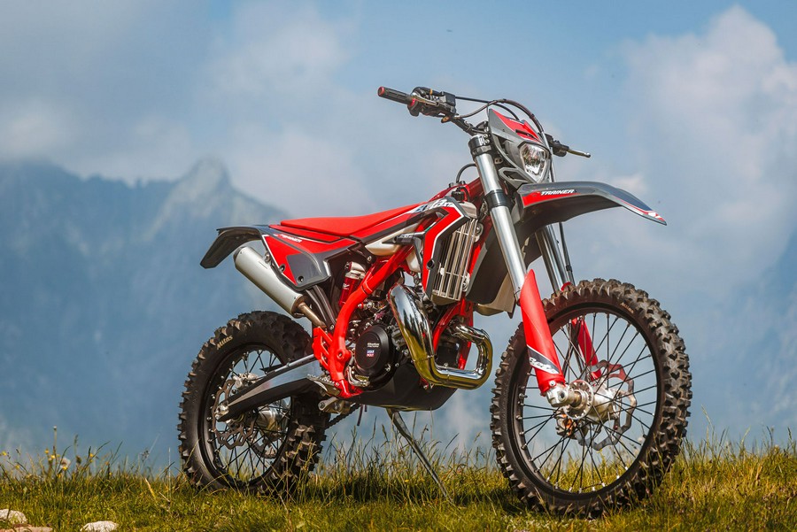 2026 Beta 300 Xtrainer Lowboy