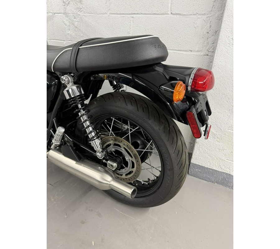 2026 Triumph Bonneville T100