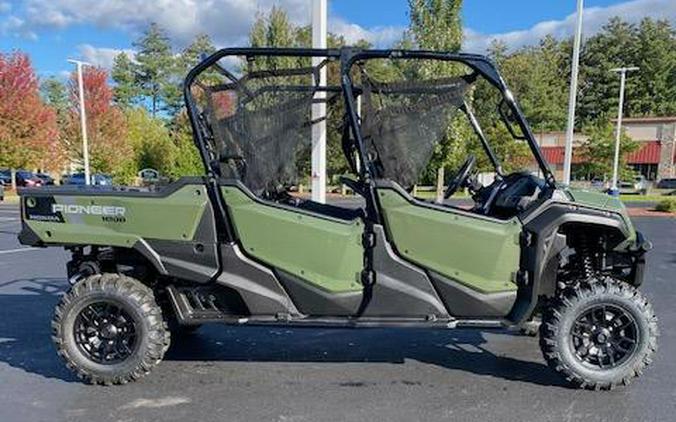 2023 Honda Pioneer 1000-6 Deluxe Crew