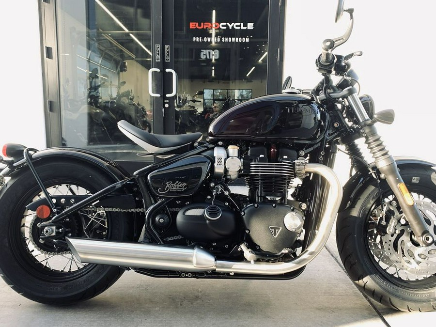 2024 Triumph Bonneville Bobber Stealth Edition