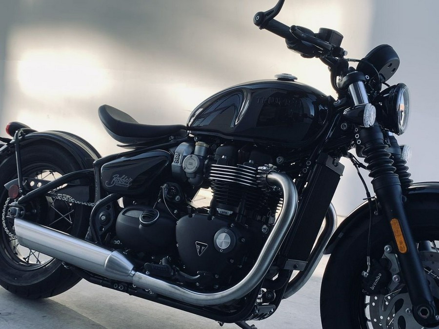 2024 Triumph Bonneville Bobber Stealth Edition