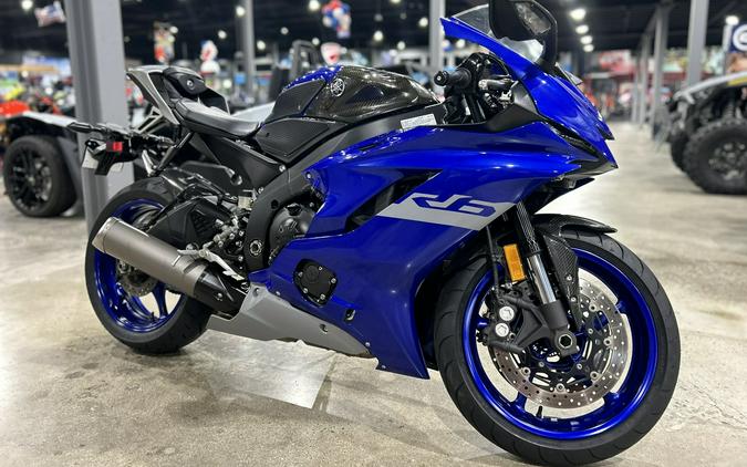 2020 Yamaha YZF-R6 CA