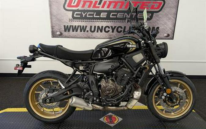 2025 Yamaha XSR700