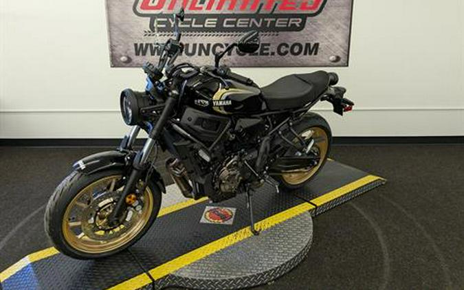 2025 Yamaha XSR700