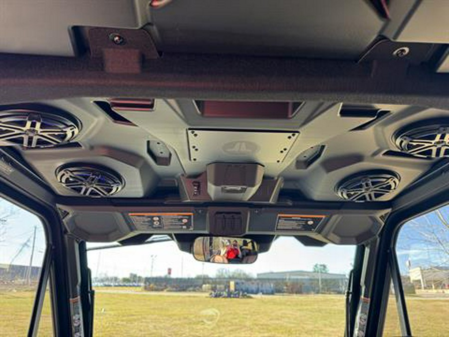 2026 Can-Am Defender MAX Lone Star CAB HD11