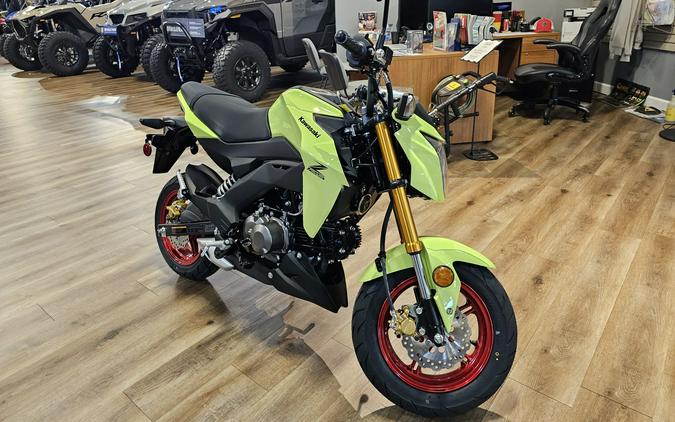 2026 Kawasaki Z125 Pro Metallic Yellowish Green - 111023