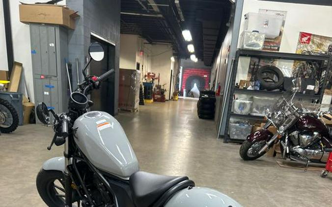 2026 Honda Rebel® 300 E-Clutch