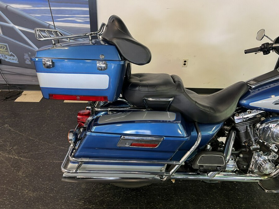 2005 Harley-Davidson Electra Glide® Classic TT Chop Blue and Brilliant Silver FLHTCI