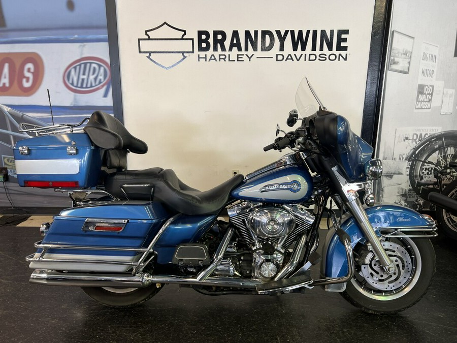 2005 Harley-Davidson Electra Glide® Classic TT Chop Blue and Brilliant Silver FLHTCI