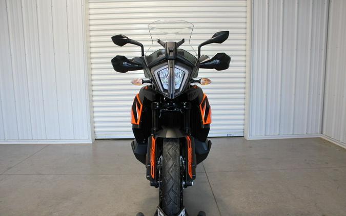 2022 KTM 890 Adventure R