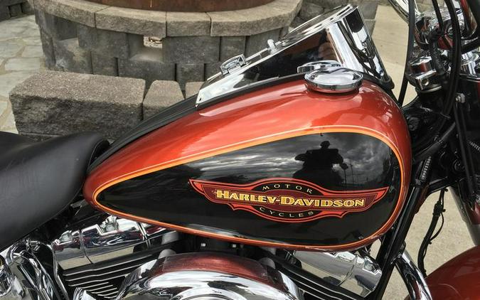 2005 Harley-Davidson® FLSTC - Heritage Softail® Classic