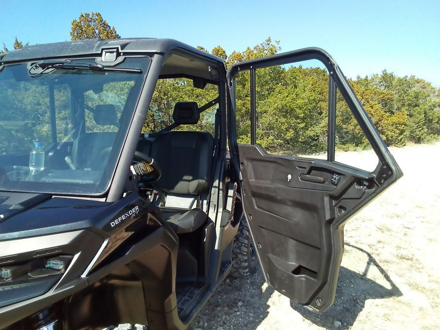 2026 Can-Am Defender XT CAB HD11