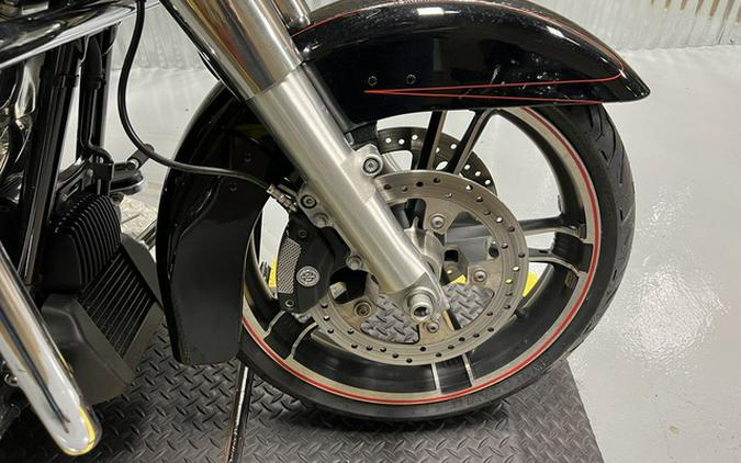 2017 Harley-Davidson Street Glide FLHX