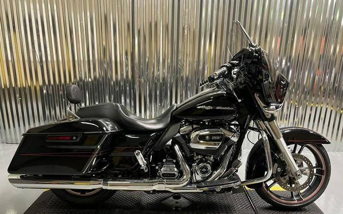 2017 Harley-Davidson Street Glide FLHX