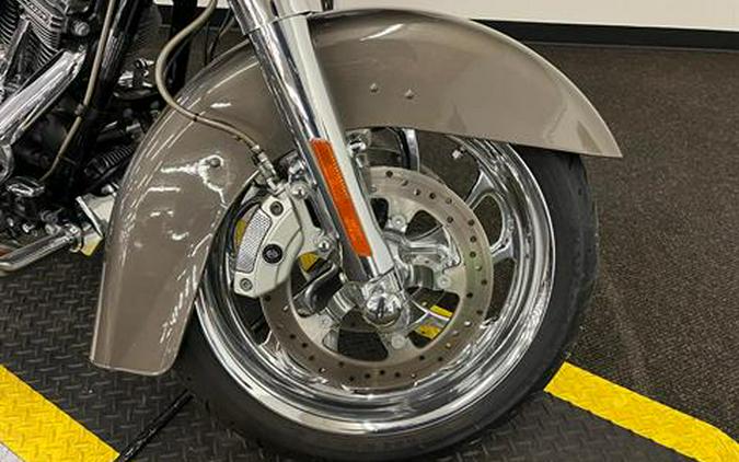 2009 Harley-Davidson CVO™ Road Glide®
