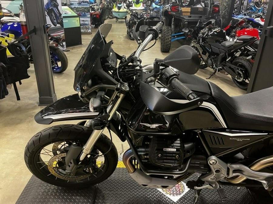 2023 Moto Guzzi V85 TT Guardia dOnore