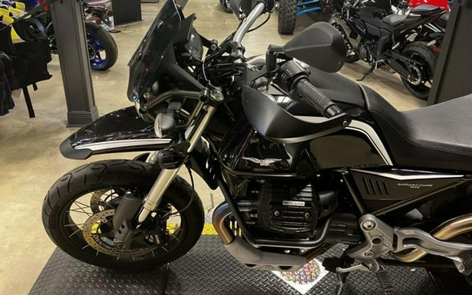 2023 Moto Guzzi V85 TT Guardia dOnore