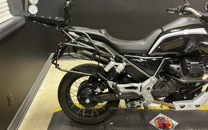 2023 Moto Guzzi V85 TT Guardia dOnore