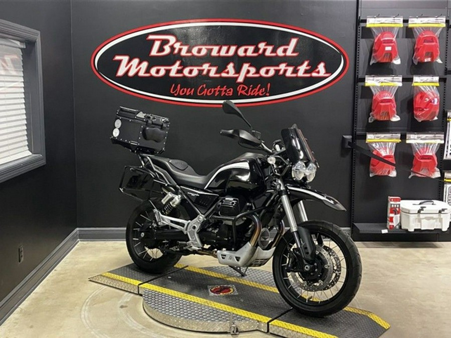 2023 Moto Guzzi V85 TT Guardia dOnore