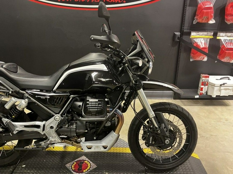 2023 Moto Guzzi V85 TT Guardia dOnore