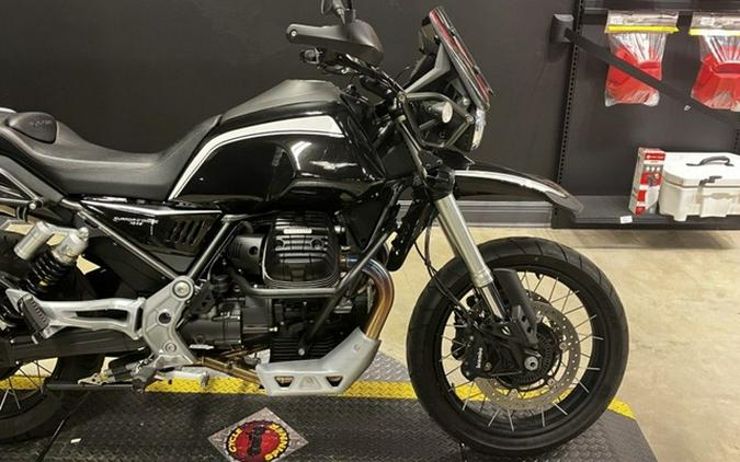2023 Moto Guzzi V85 TT Guardia dOnore