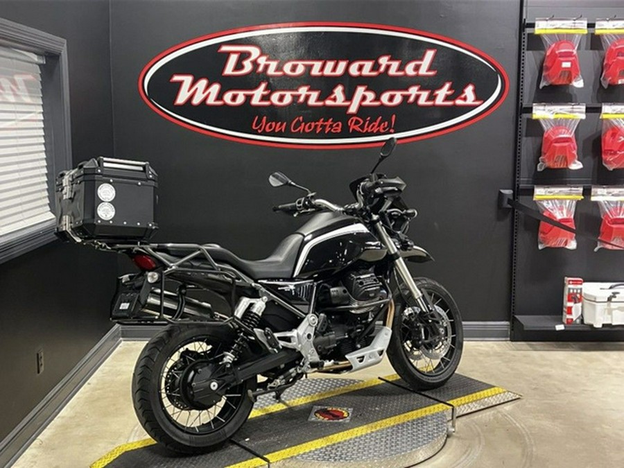 2023 Moto Guzzi V85 TT Guardia dOnore