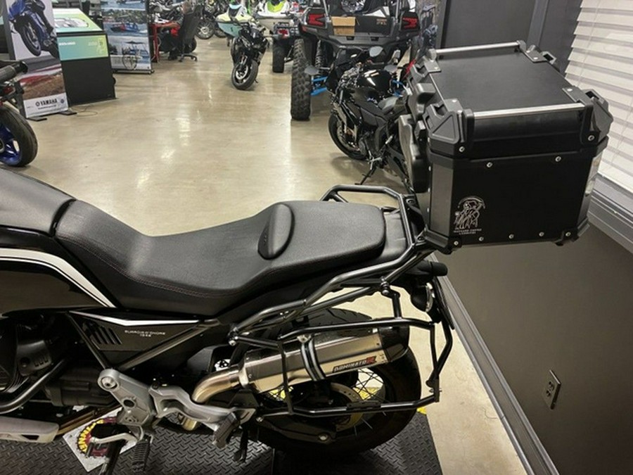 2023 Moto Guzzi V85 TT Guardia dOnore