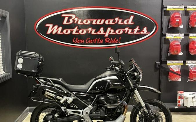 2023 Moto Guzzi V85 TT Guardia dOnore