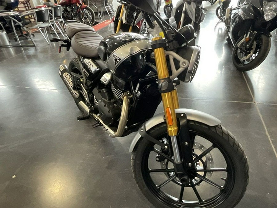 2025 Triumph Scrambler 400 X Phantom Black / Silver Ice