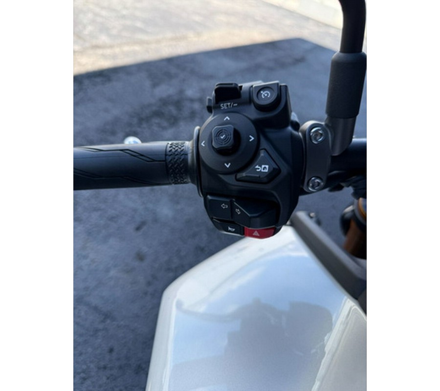 2025 Yamaha MT-09 SP