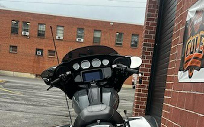 2022 Harley-Davidson® FLHXS Street Glide® Special