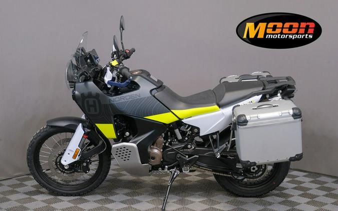 2023 Husqvarna Norden 901